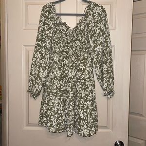 Long sleeve dress size L